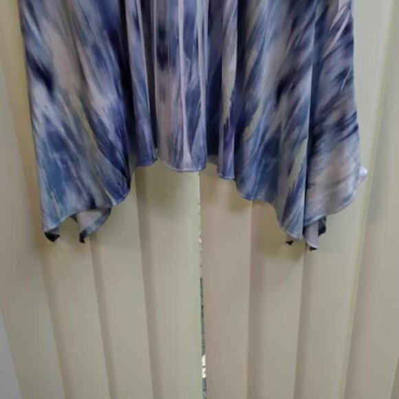 World Unity Women's OX (14-16) blue Tye-Dye Rhinestones Intricate Lace Top - Picture 4 of 9